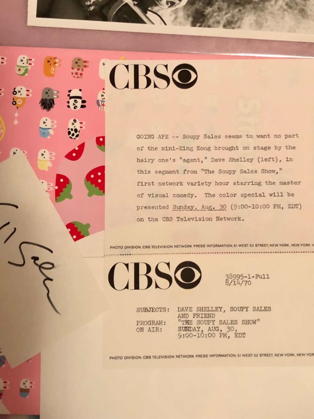 Soupy sales show autograph  CBS hand signed - Picture 10 of 12